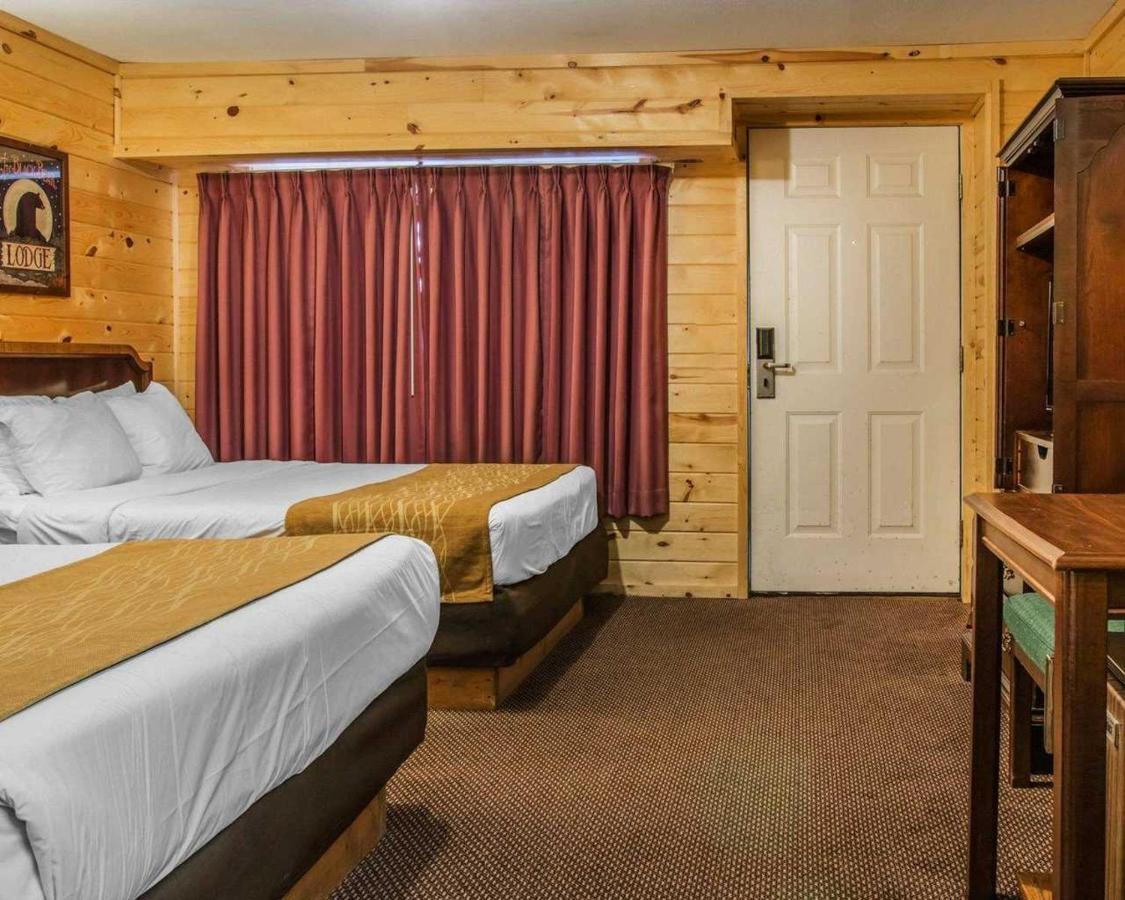 Cabins Of Mackinac & Lodge Mackinaw Stadt Exterior foto