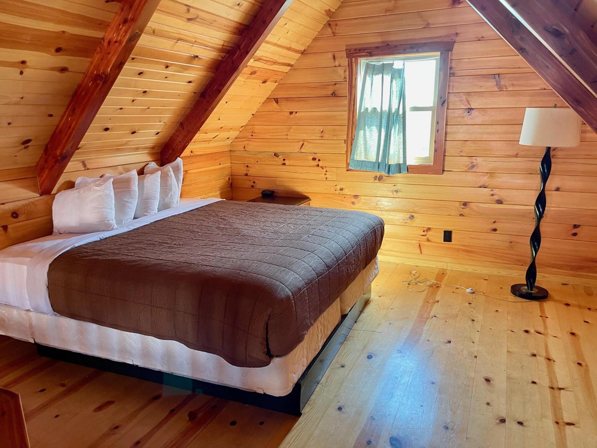 Cabins Of Mackinac & Lodge Mackinaw Stadt Exterior foto
