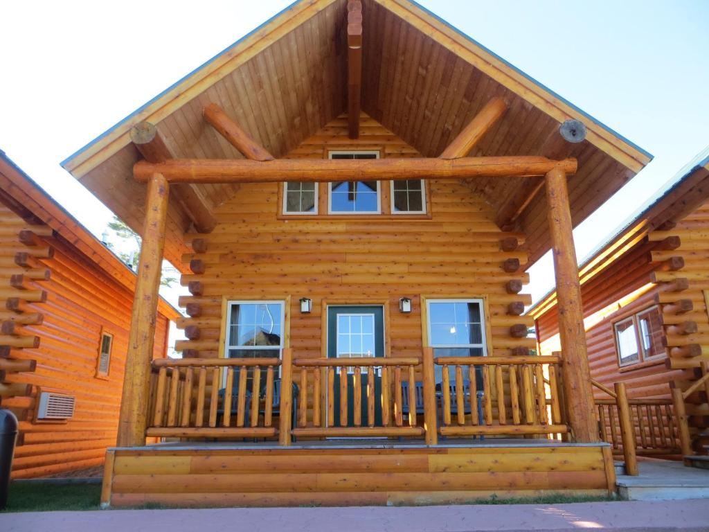 Cabins Of Mackinac & Lodge Mackinaw Stadt Exterior foto